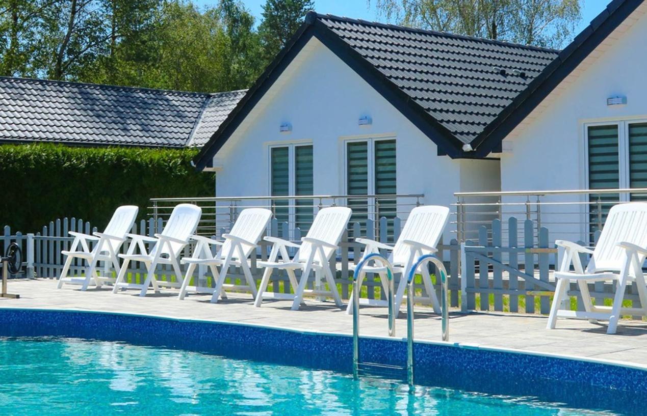 Osrodek Wypoczynkowy Slonce Bobolin Hotel Dąbki Buitenkant foto
